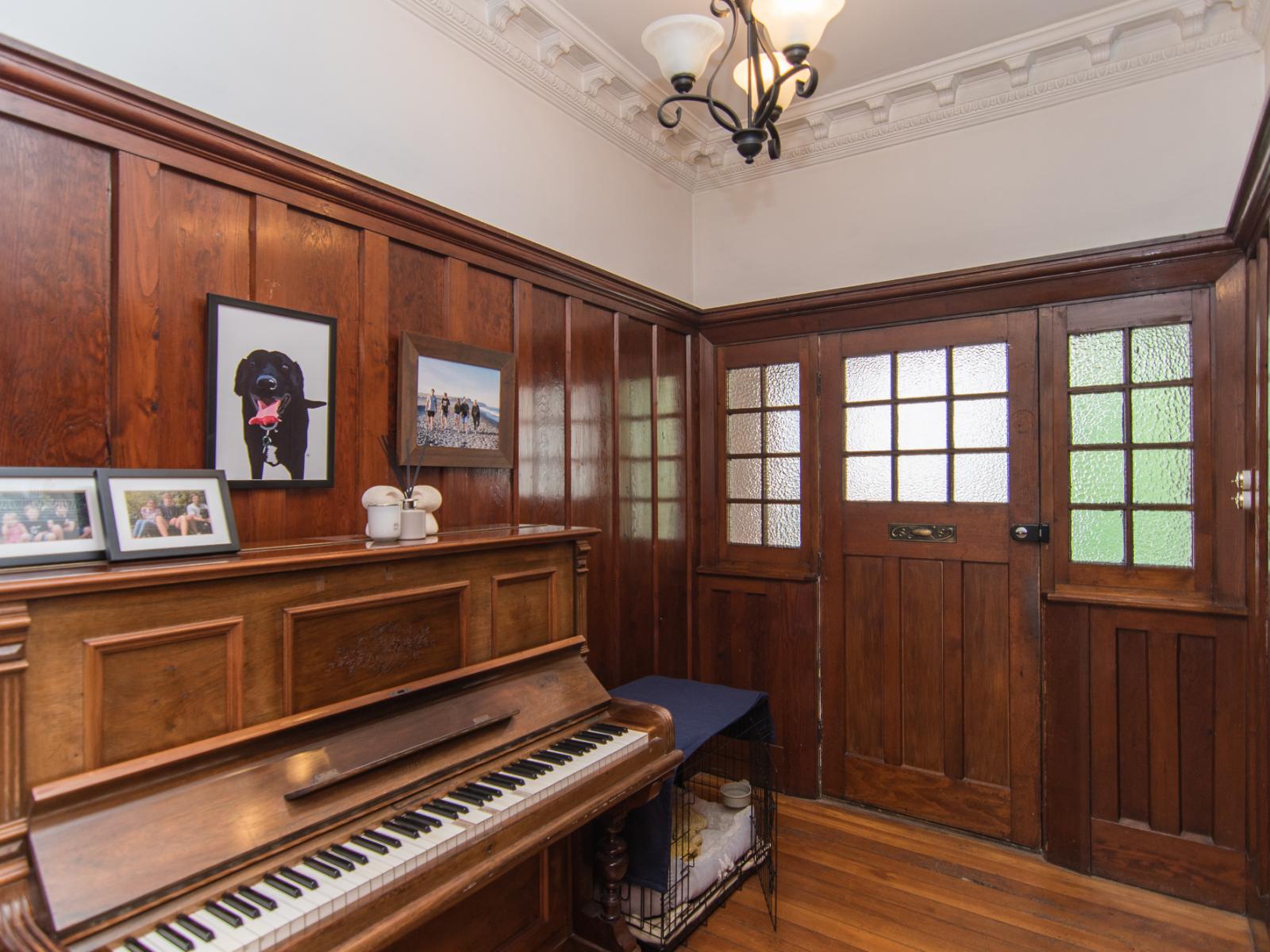 9 Woodlands Road, Parkside