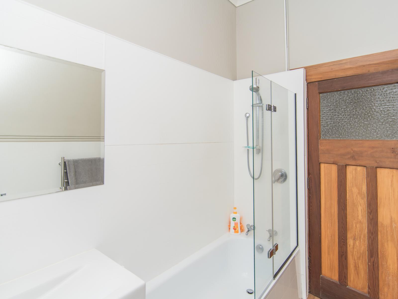 9 Woodlands Road, Parkside