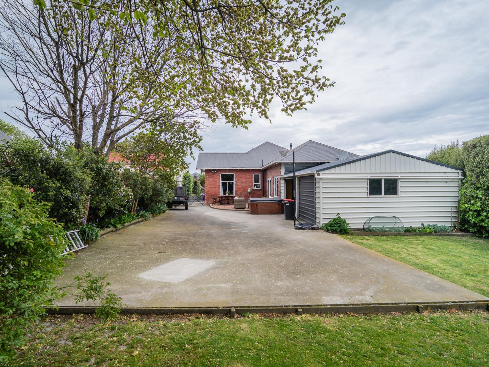 9 Woodlands Road, Parkside