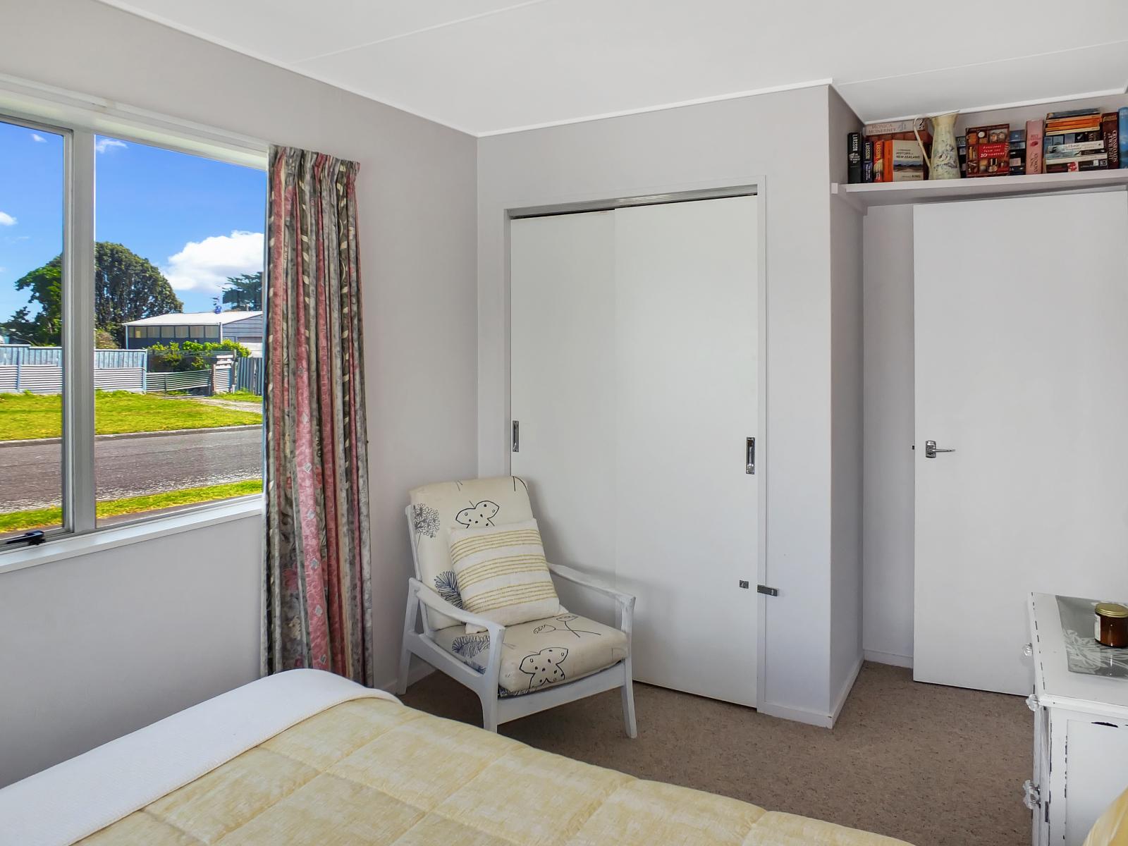 7 Hennessy Street East, Foxton Beach