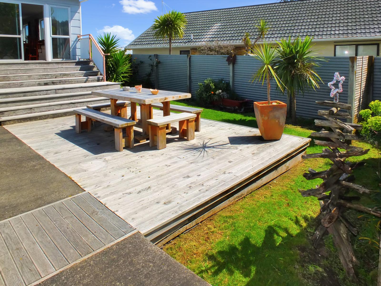 7 Hennessy Street East, Foxton Beach