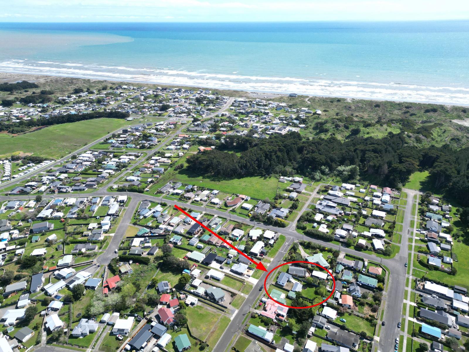 7 Hennessy Street East, Foxton Beach