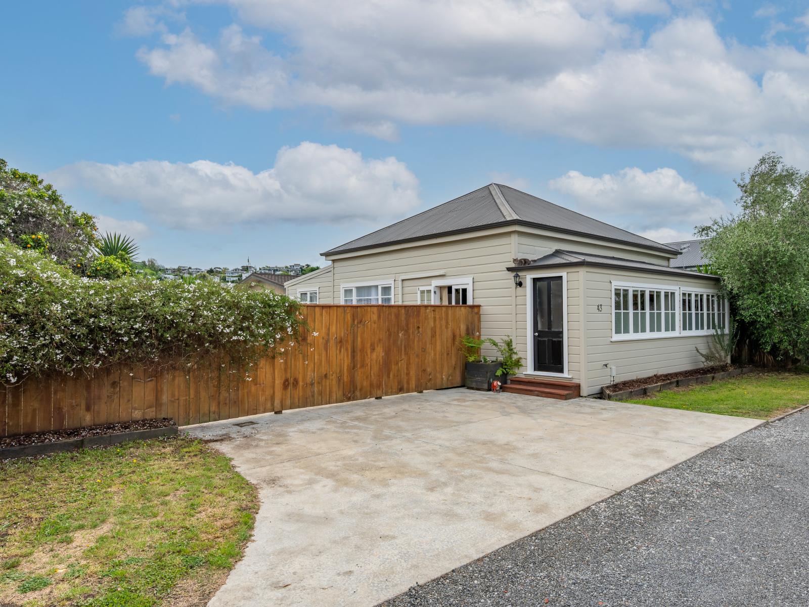 43 Georges Drive, Napier South