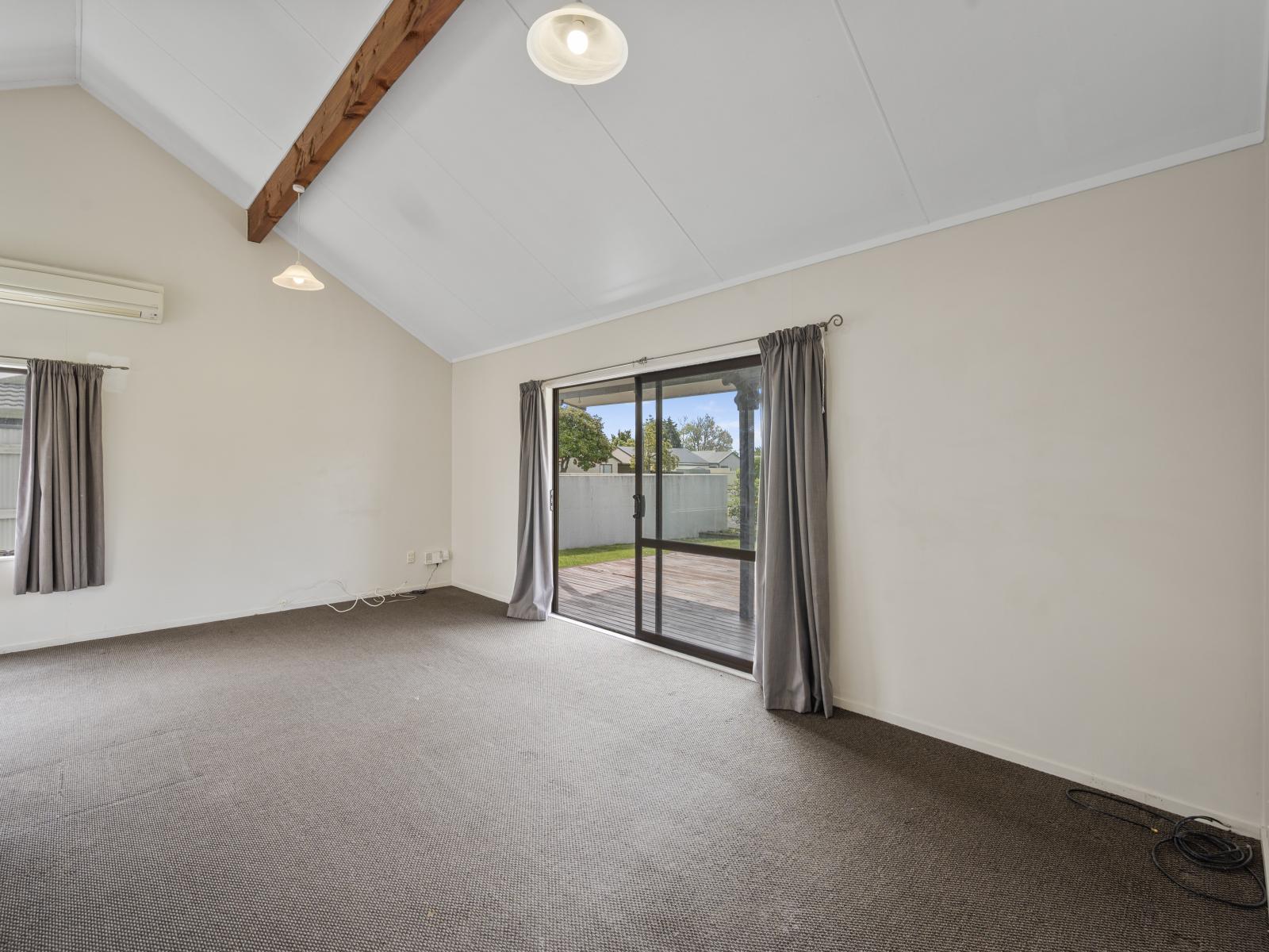 51 Spriggs Crescent, Greenmeadows