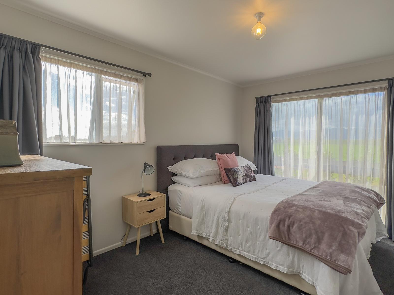 153 Captain Cook Road, Netherton