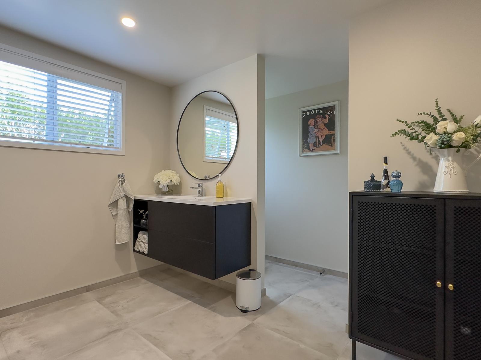 153 Captain Cook Road, Netherton