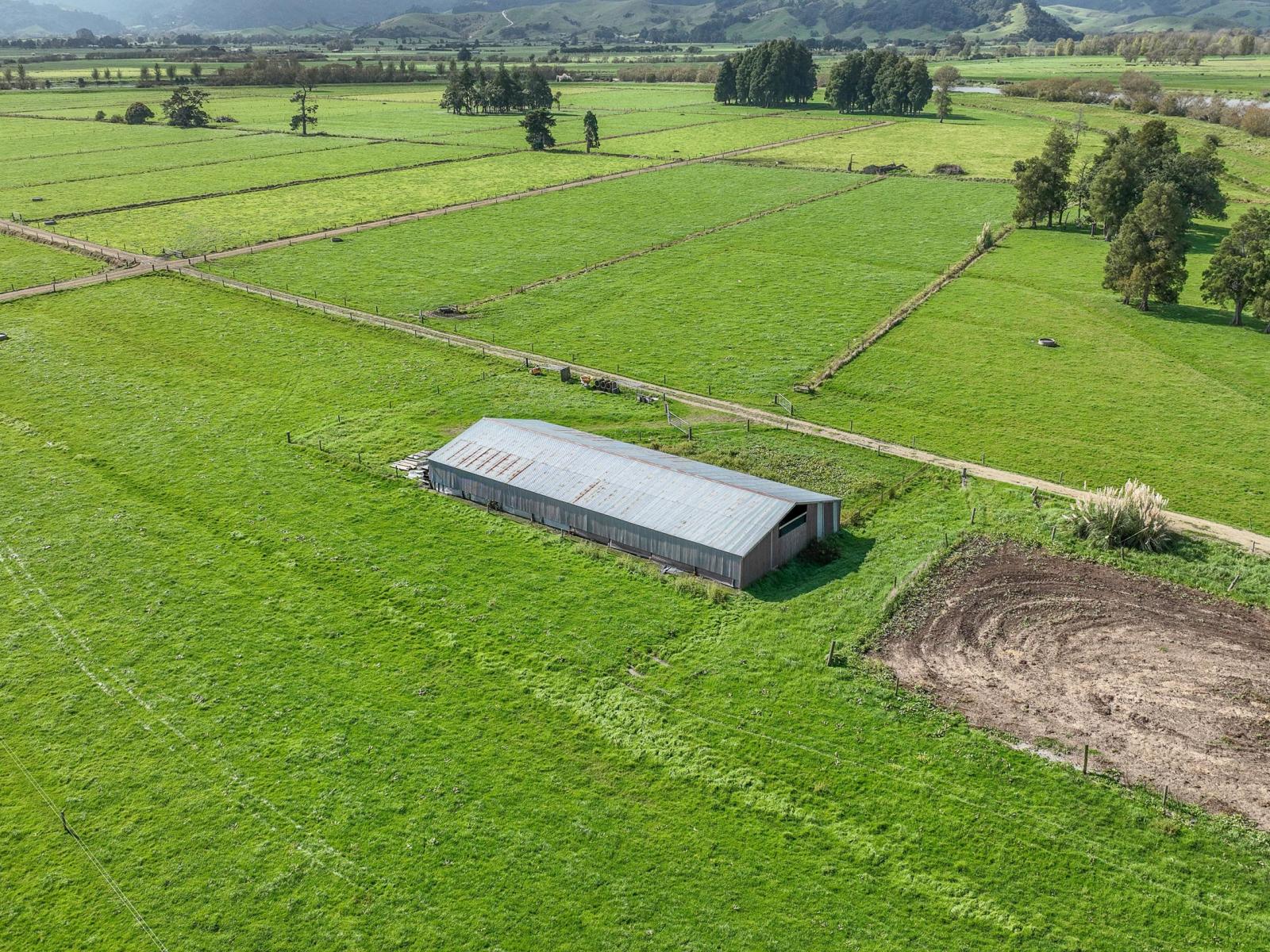 153 Captain Cook Road, Netherton