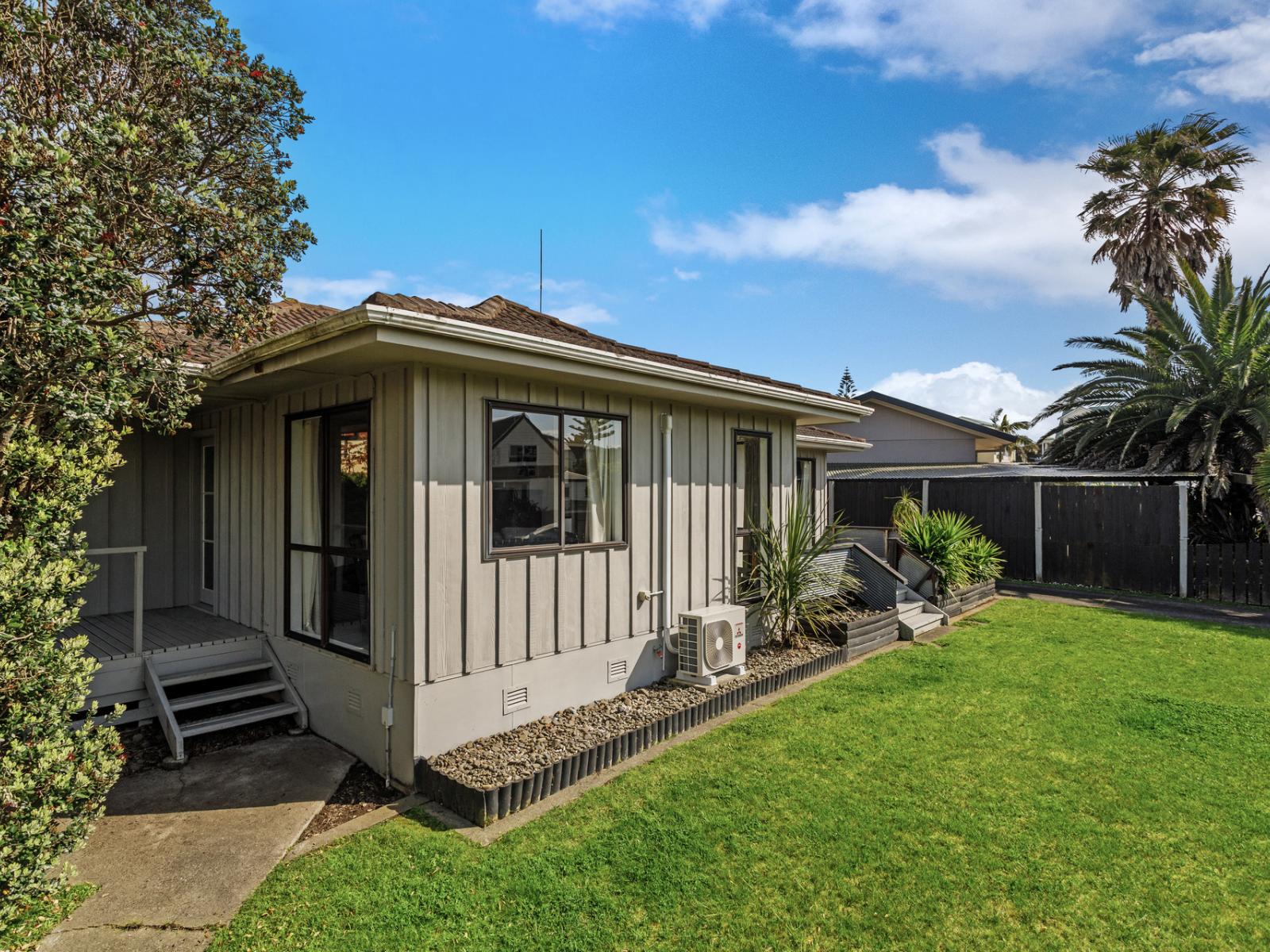 34 Fishermans Drive, Coastlands