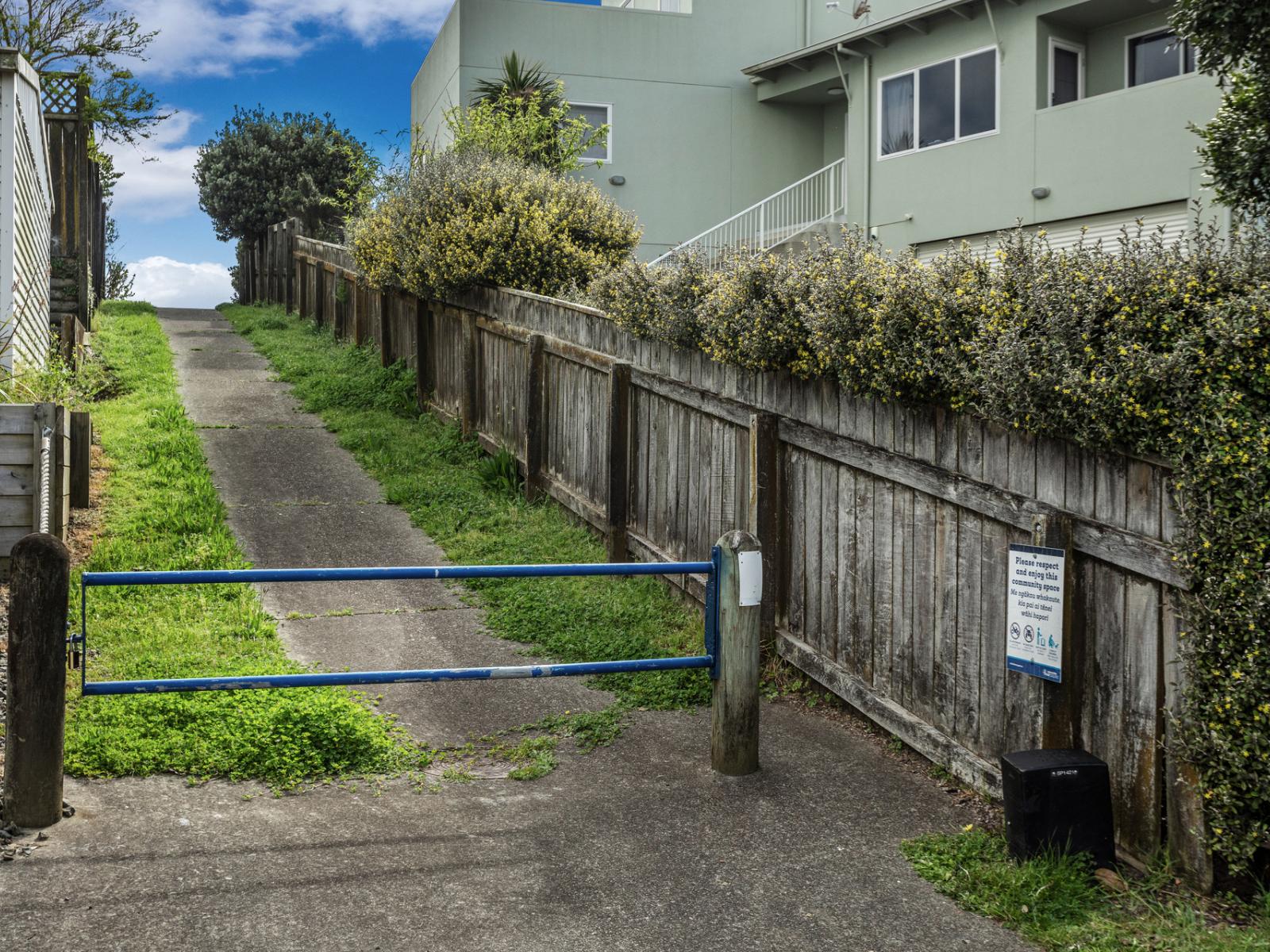 34 Fishermans Drive, Coastlands