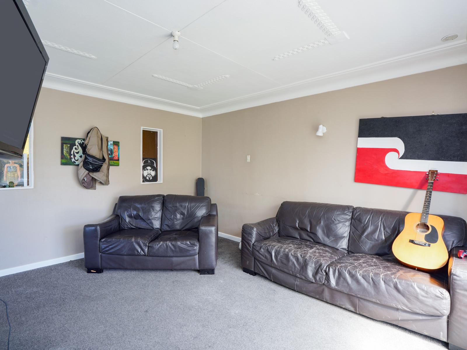33 Stirrat Street, Kingswell