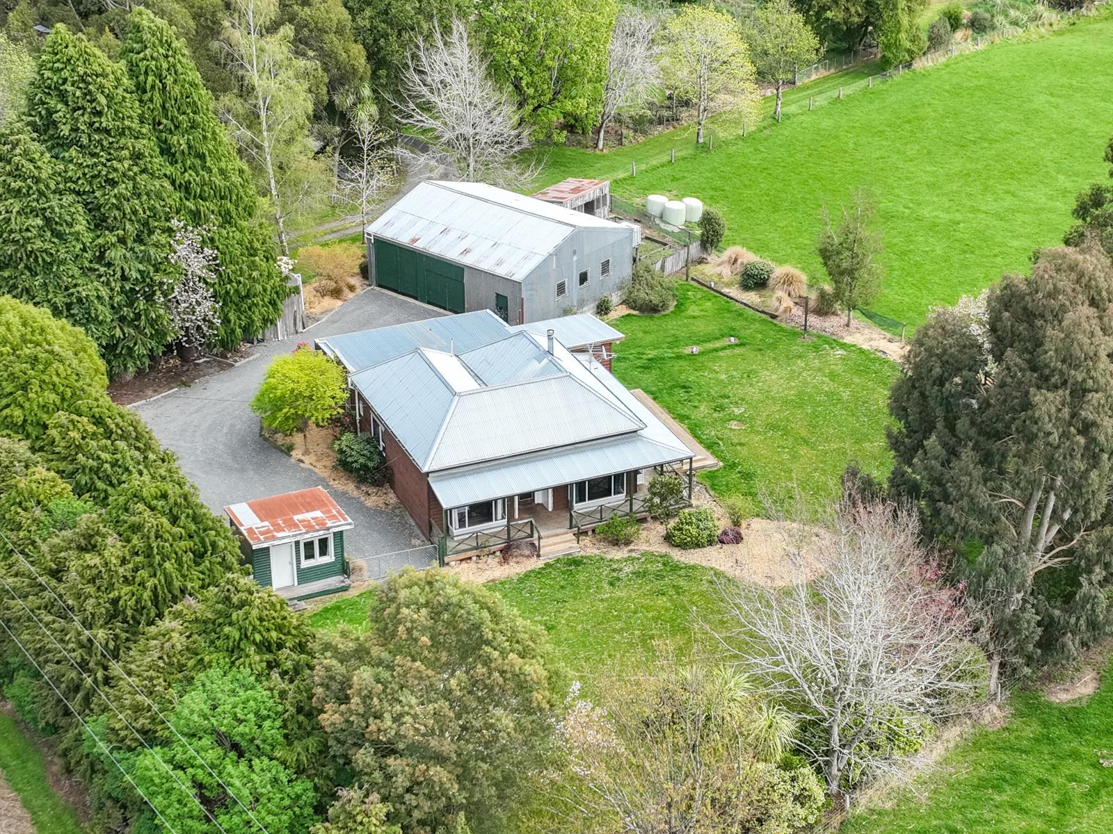 53 Pinnacle Road, Whiterigg