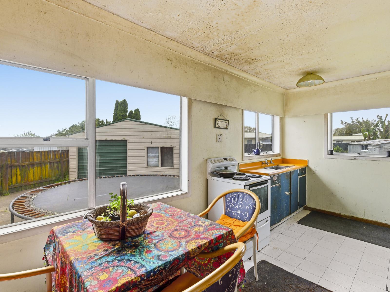15 Ross Street, Levin