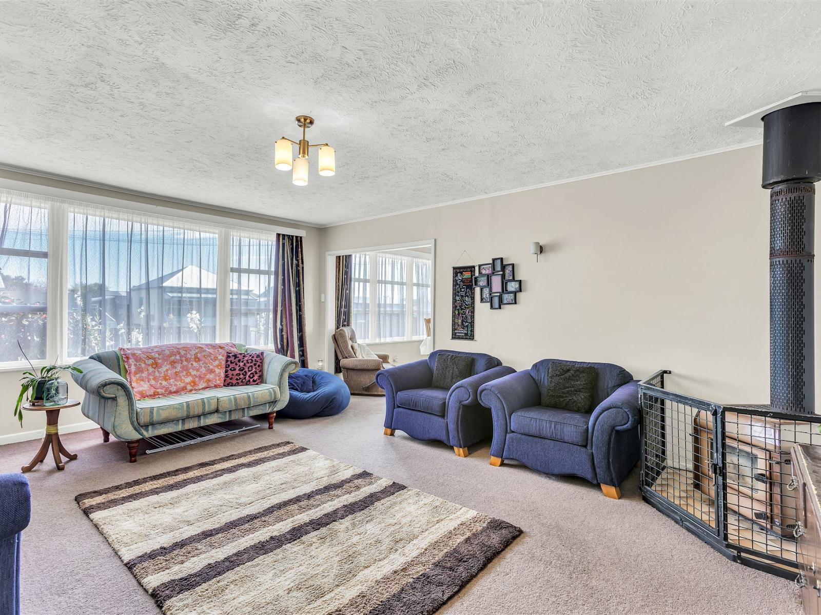 40A Henley Street, Westport