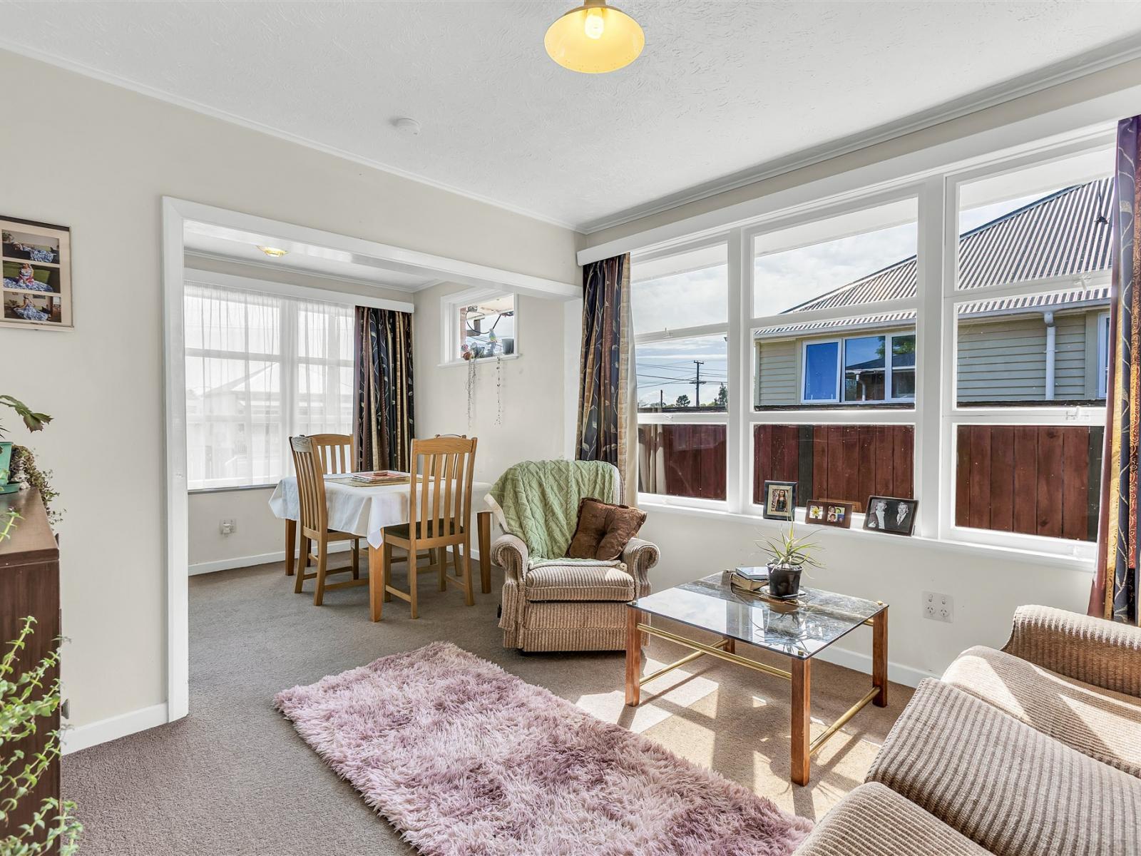 40A Henley Street, Westport