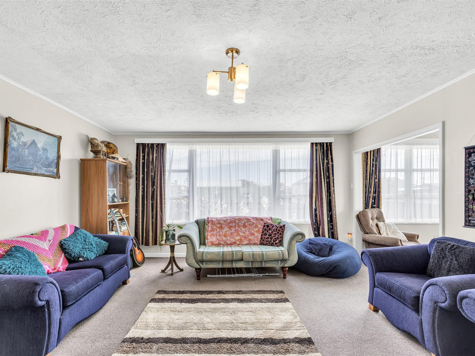 40A Henley Street, Westport