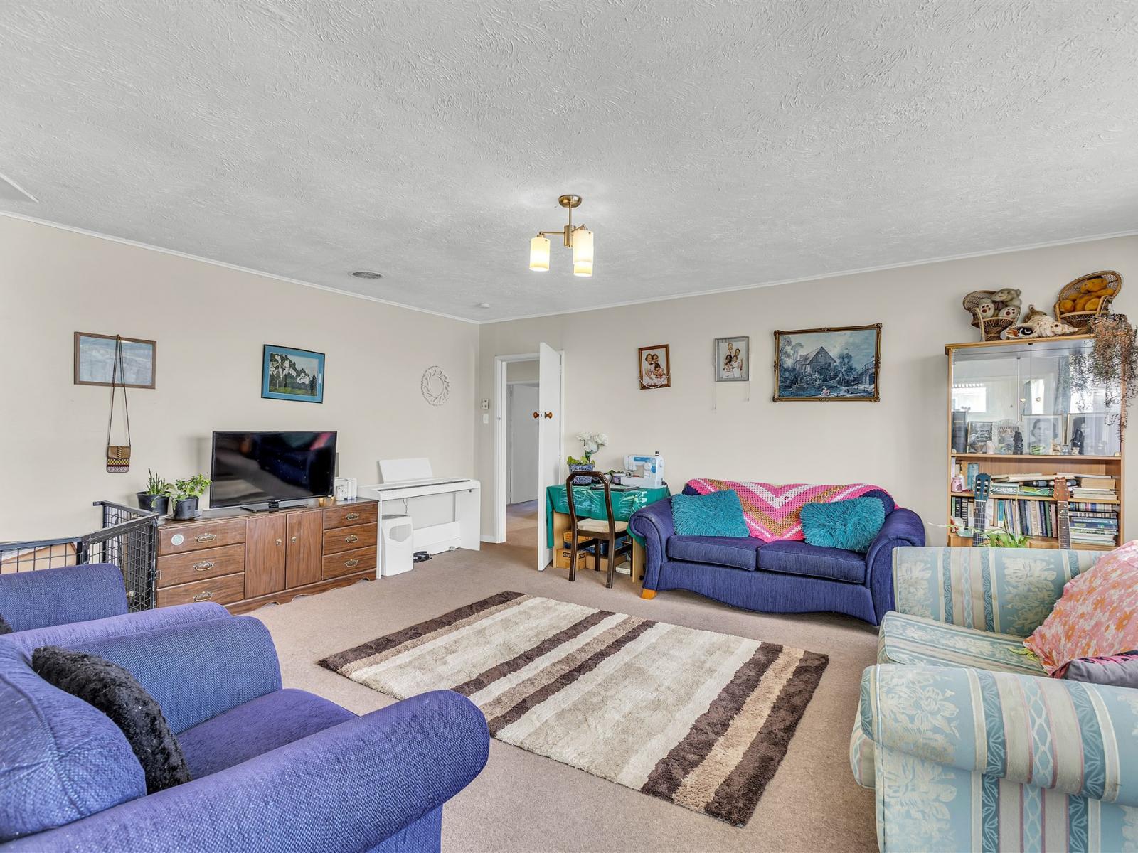 40A Henley Street, Westport