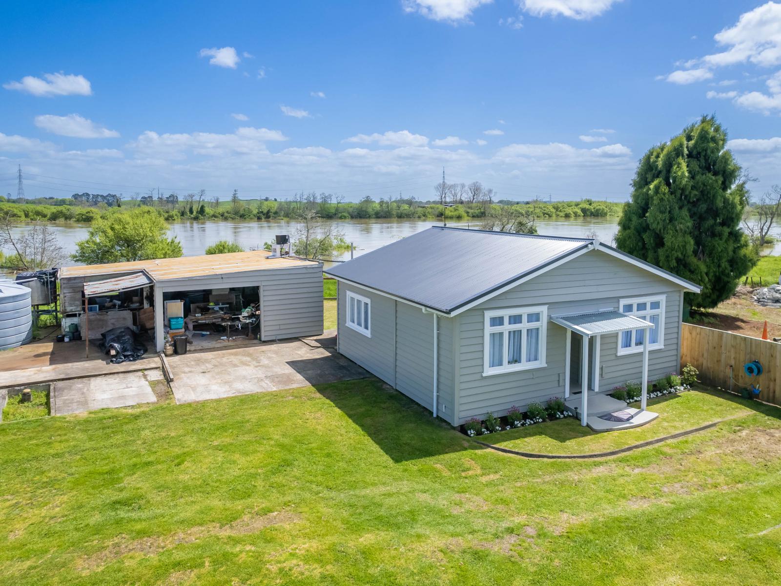 3824 State Highway 1, Huntly