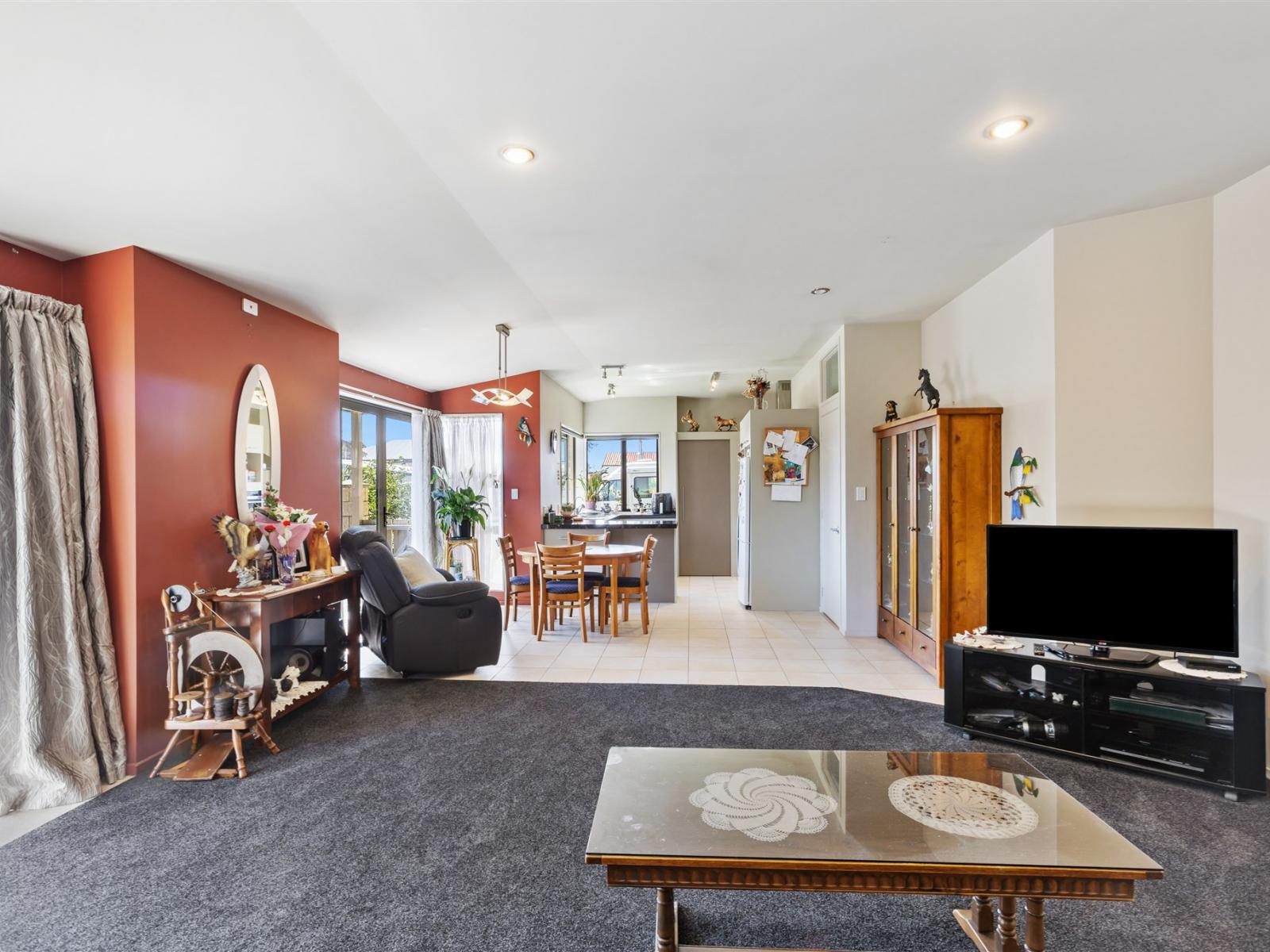 30 Russell Street, Westport