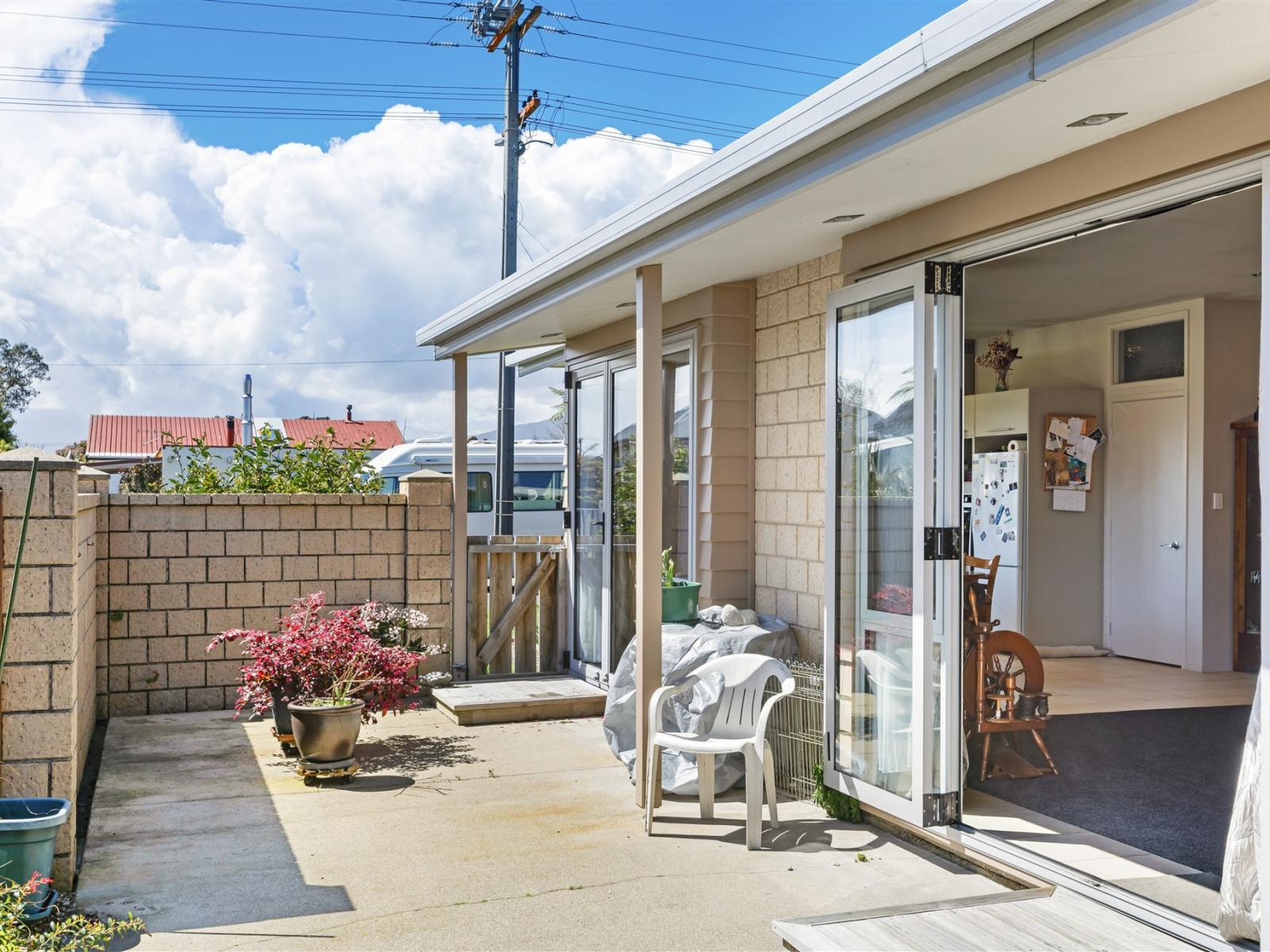 30 Russell Street, Westport