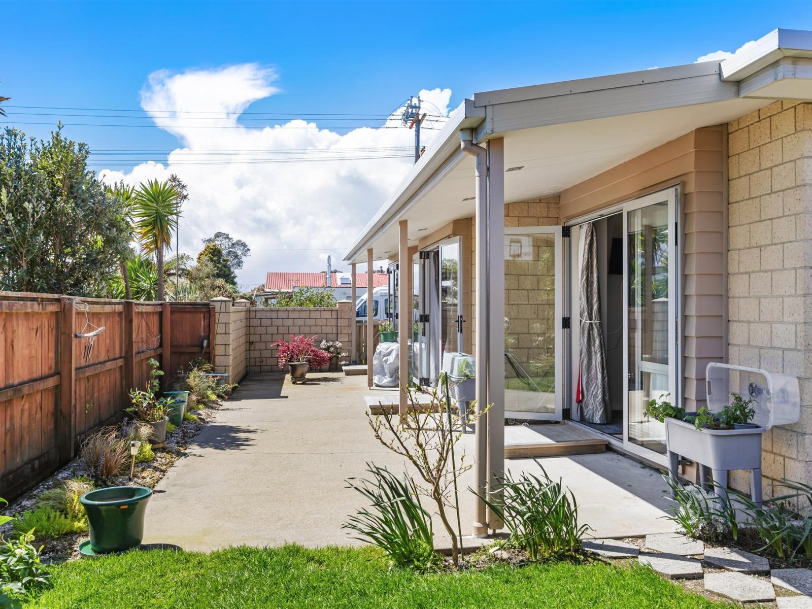 30 Russell Street, Westport