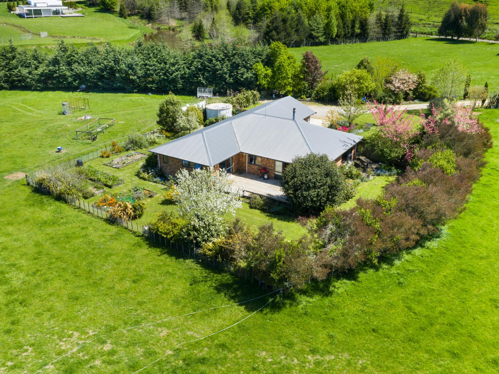 946F Finnis Road, Pohangina