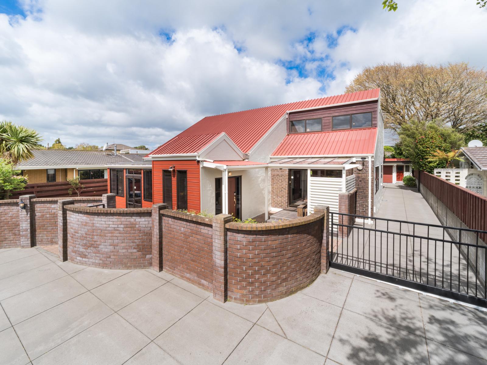 16 Akaroa Avenue, Awapuni