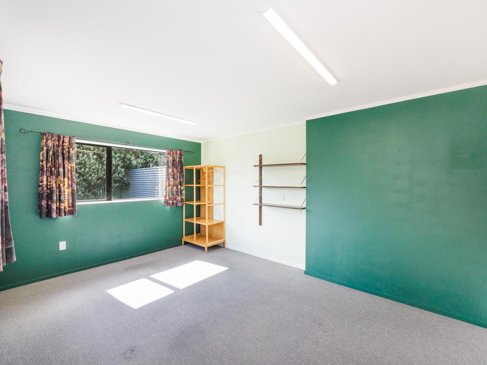 9 Shamrock Street, Takaro