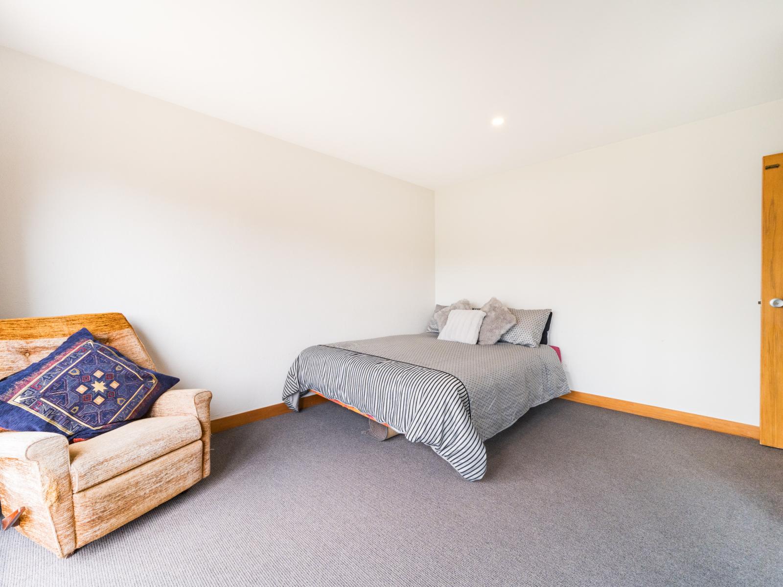 32 Pioneer Highway, Awapuni
