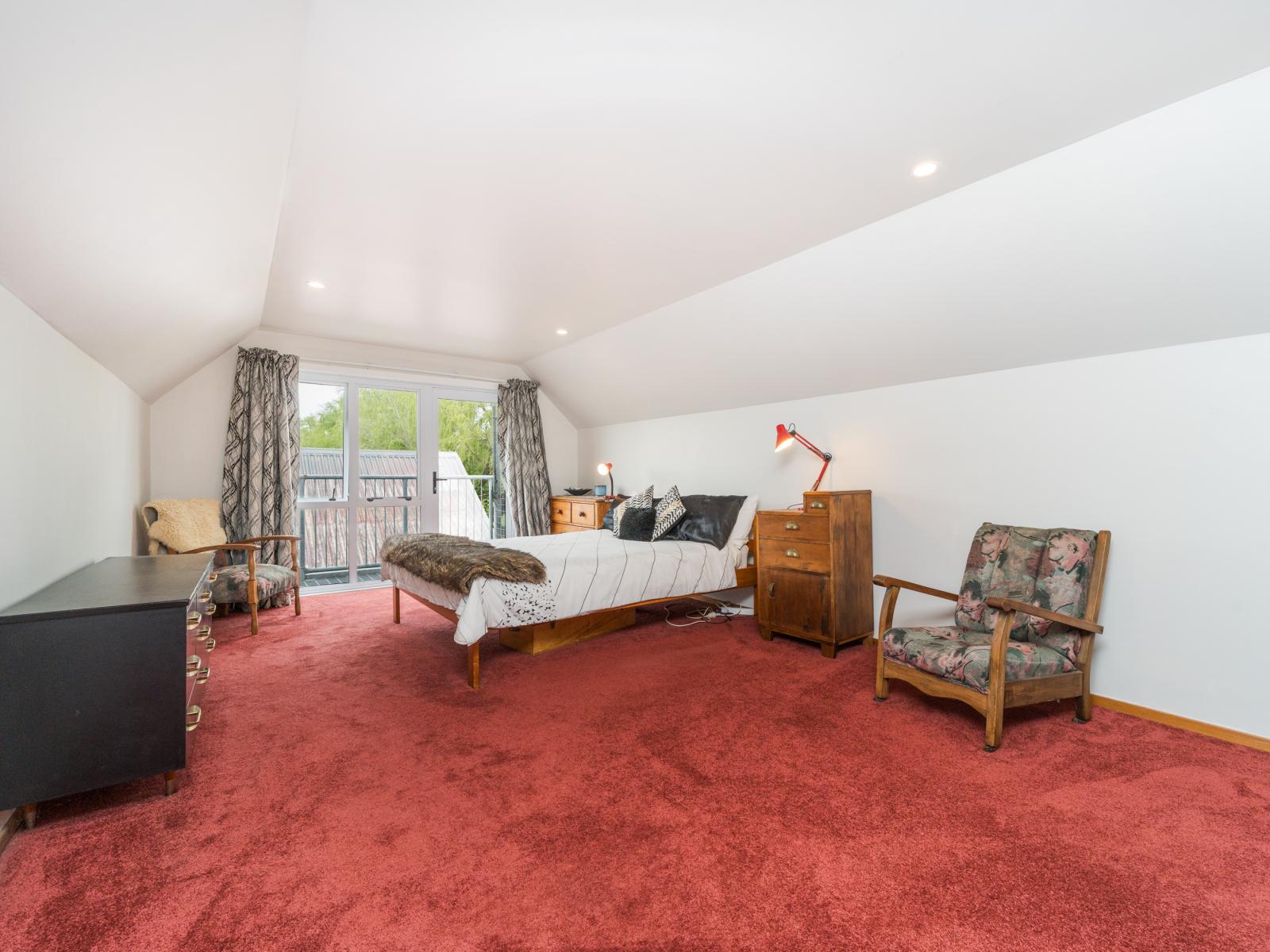 32 Pioneer Highway, Awapuni