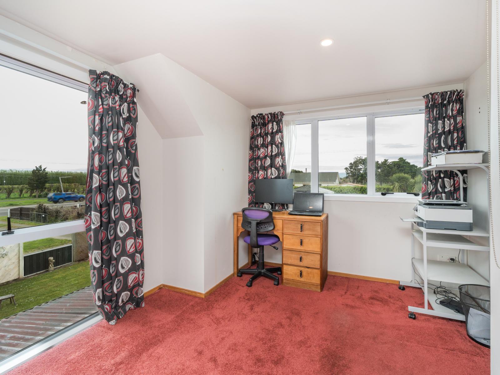 32 Pioneer Highway, Awapuni