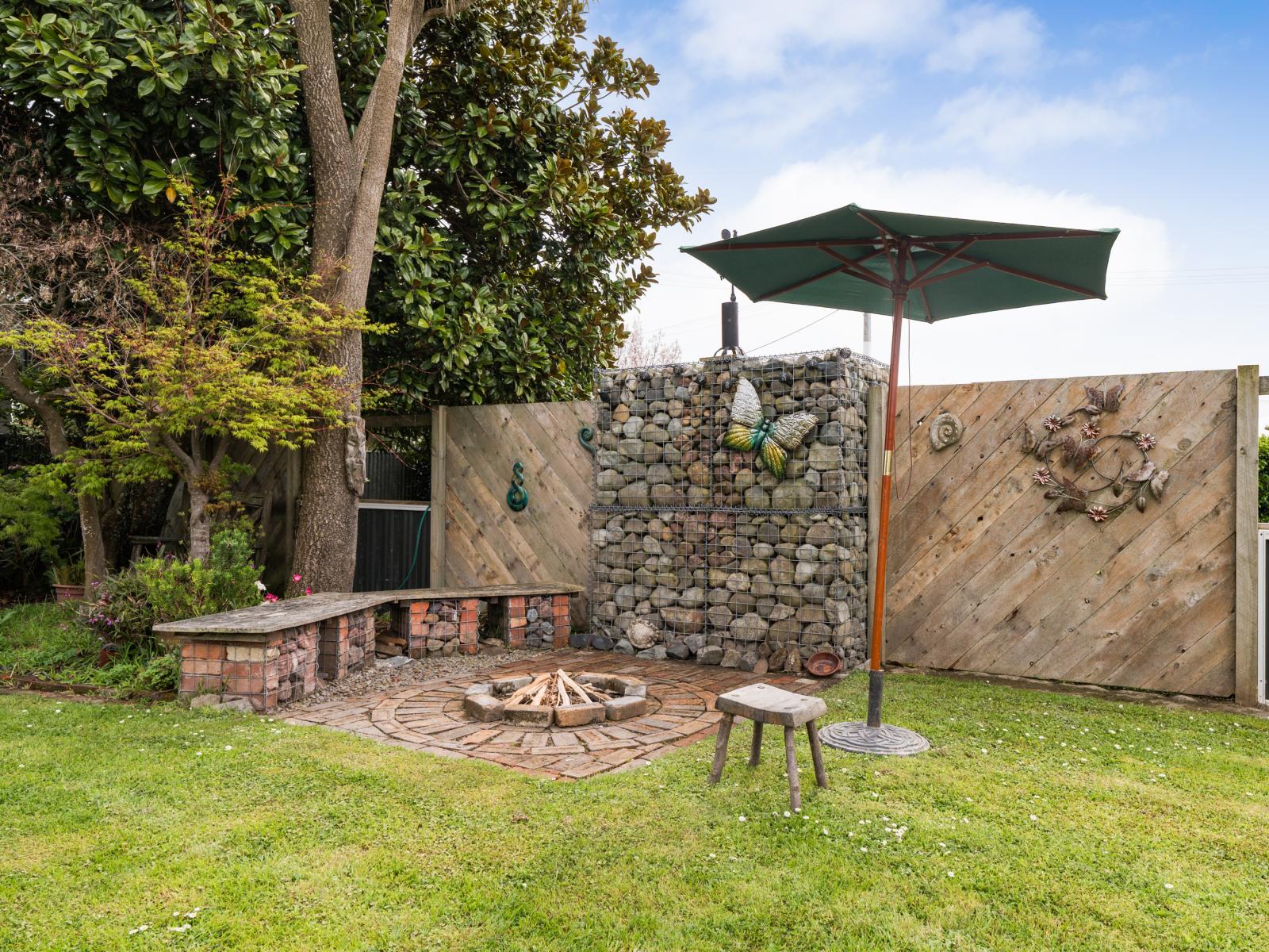 32 Pioneer Highway, Awapuni