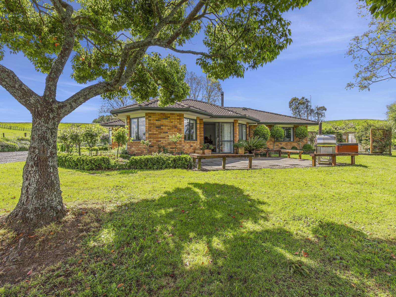 24 Rowe Road, Whatawhata