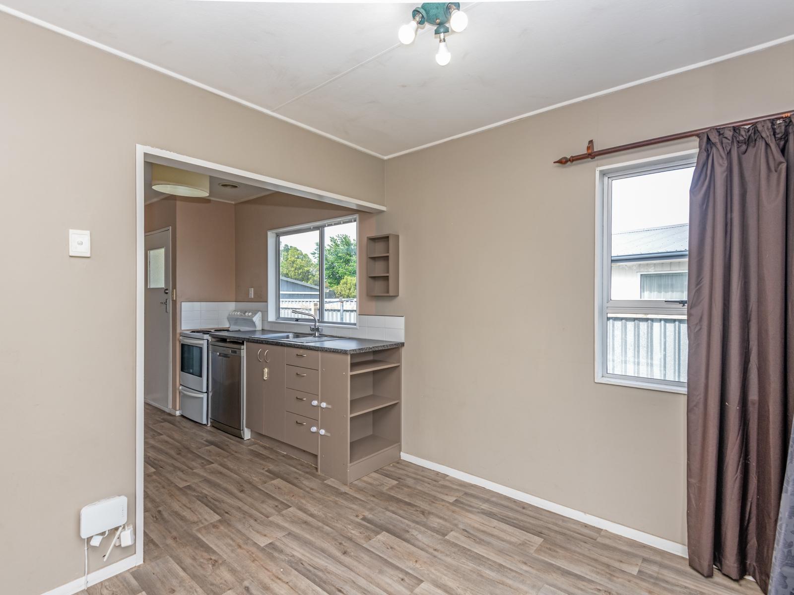 40 Geraldine Crescent, Cloverlea