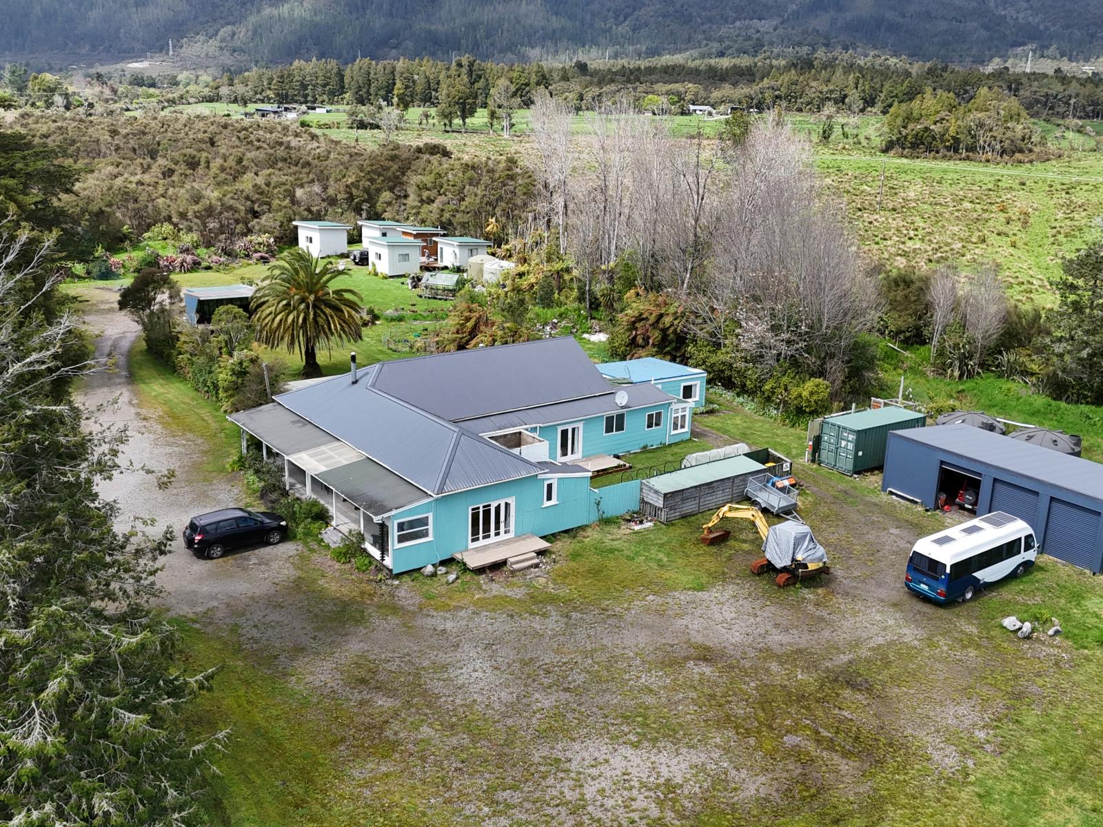 2/831  Fairdown Road, Westport