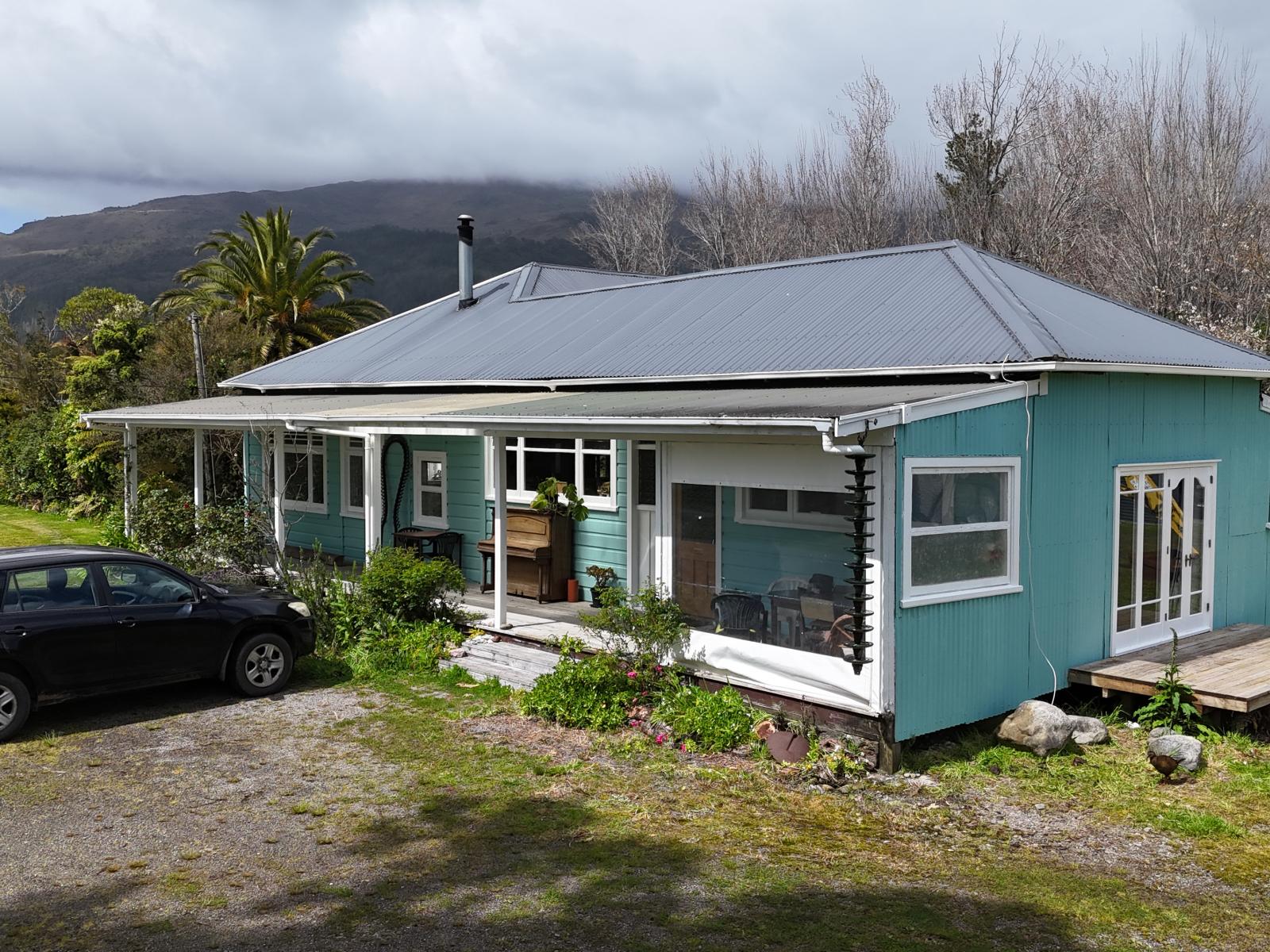 2/831  Fairdown Road, Westport