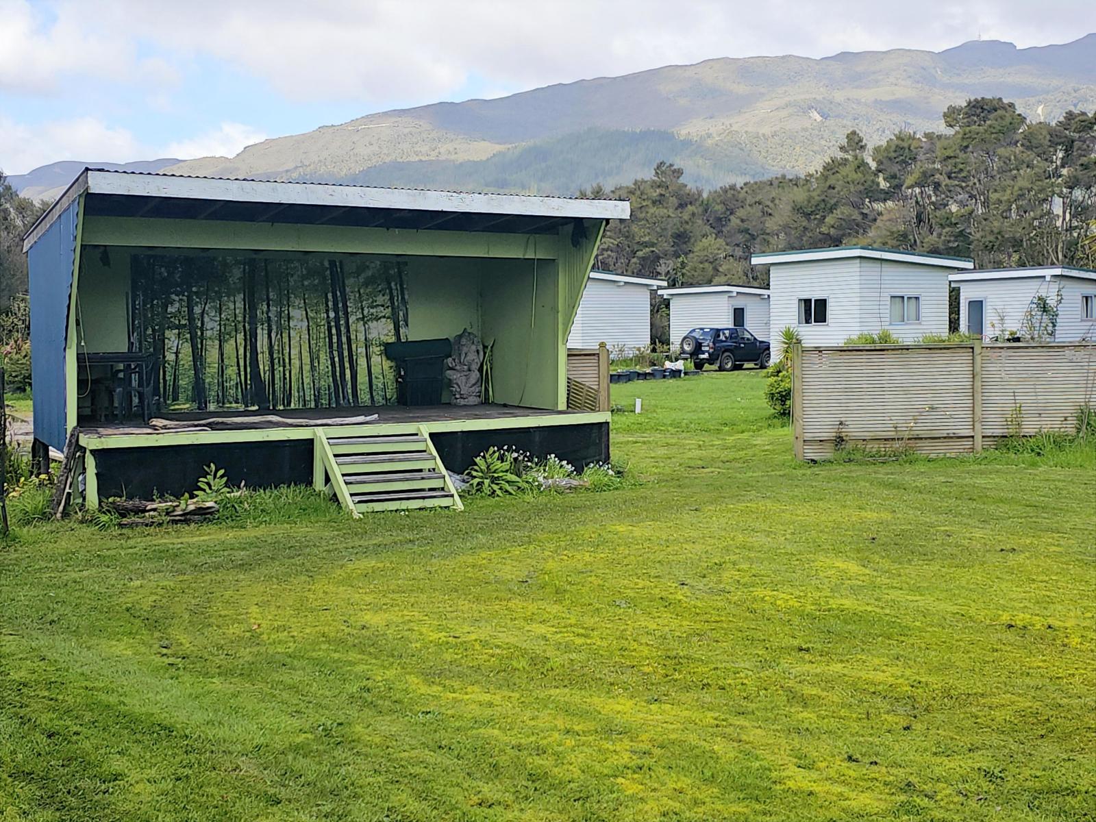 2/831  Fairdown Road, Westport