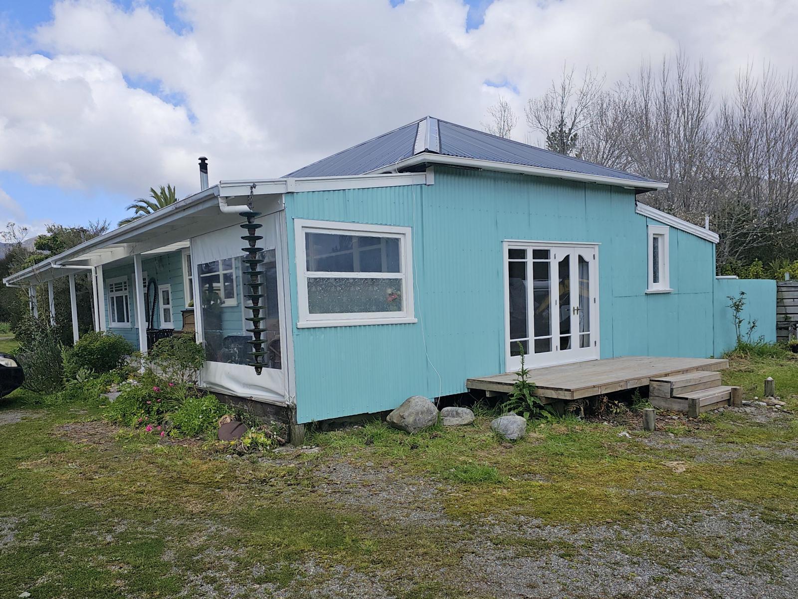 2/831  Fairdown Road, Westport