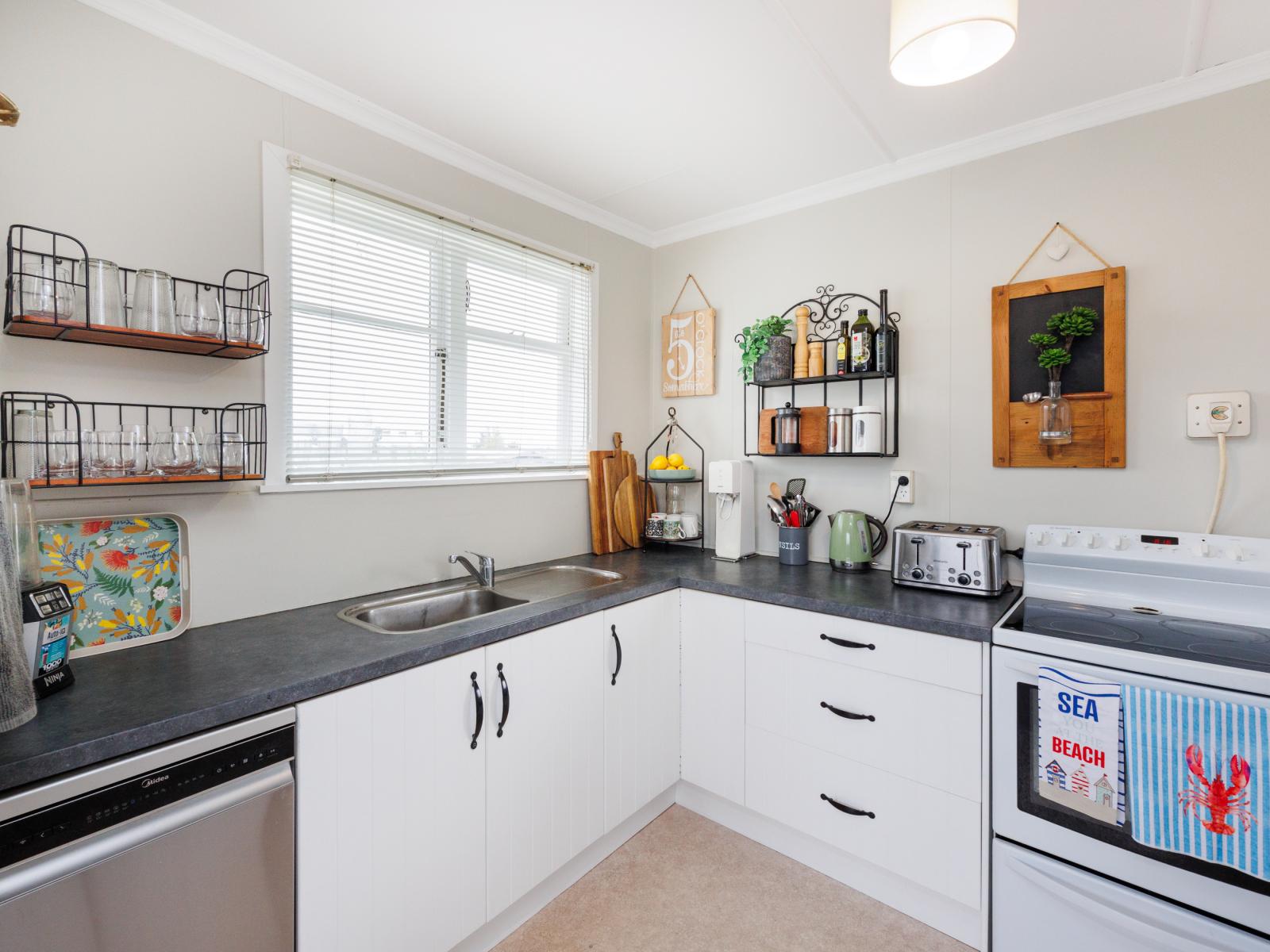 7 Chaffey Street, Foxton Beach