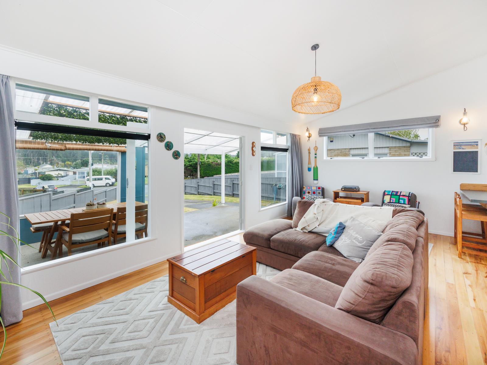 10 Kent Terrace, Foxton Beach