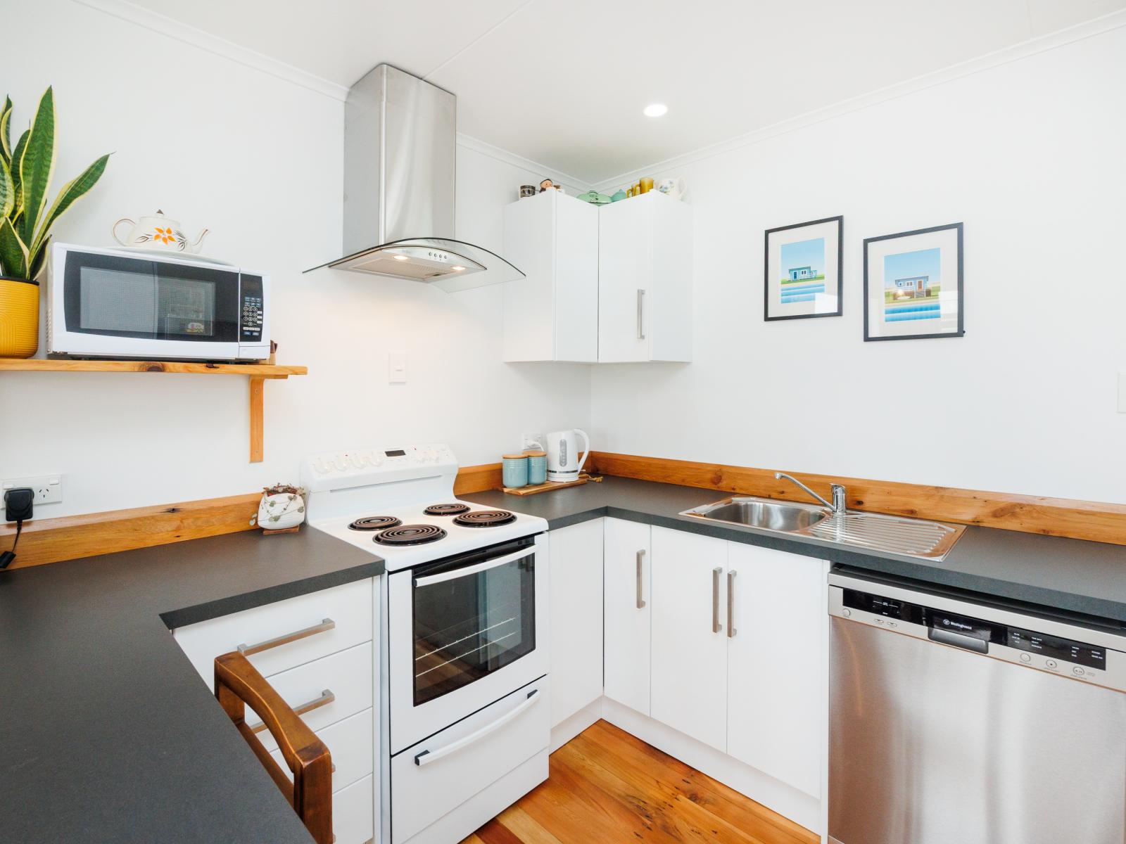 10 Kent Terrace, Foxton Beach