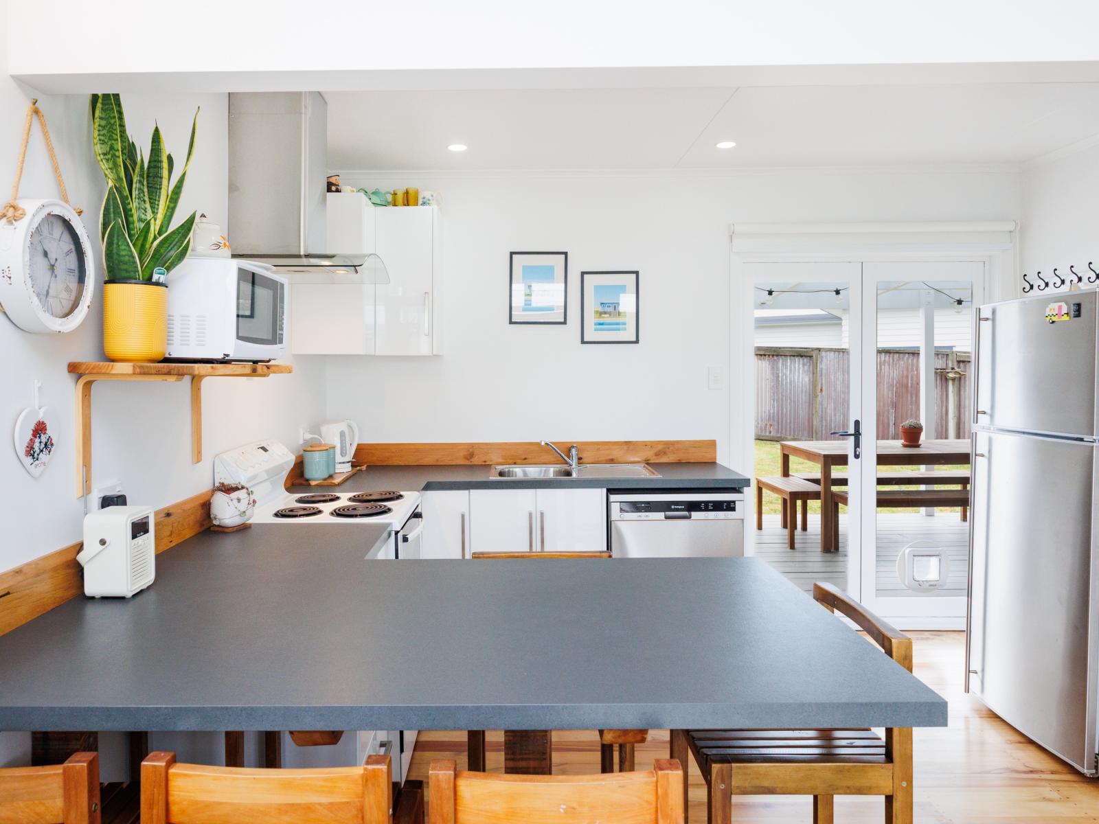 10 Kent Terrace, Foxton Beach