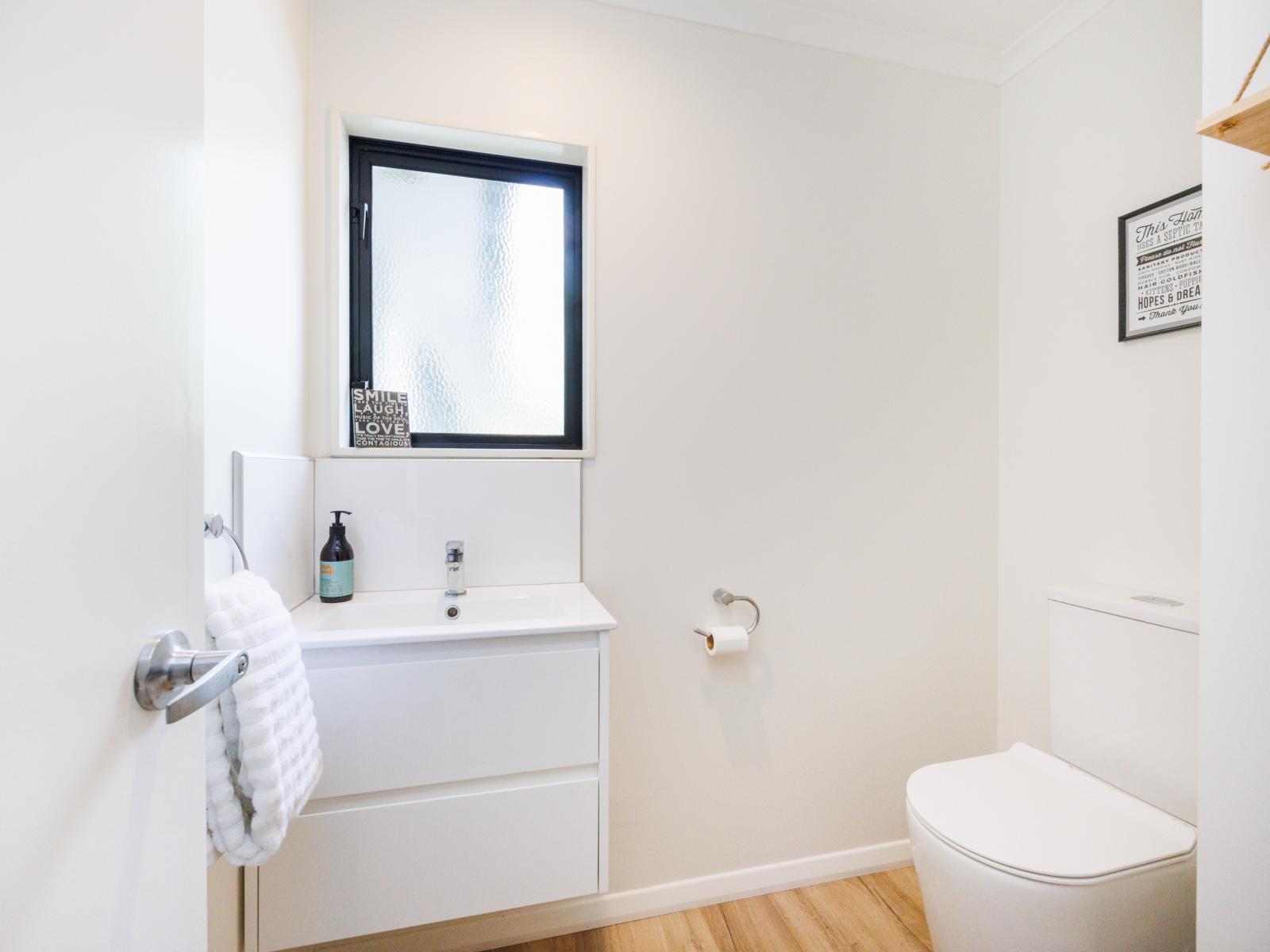 31 Kahuterawa Road, Turitea