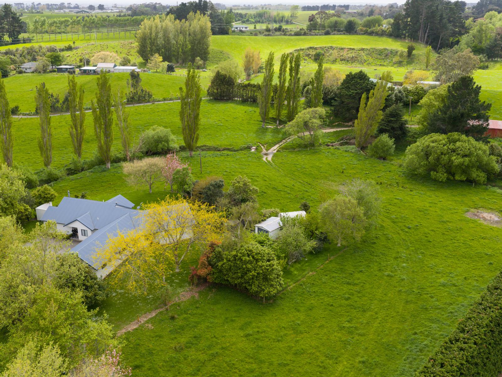 31 Kahuterawa Road, Turitea