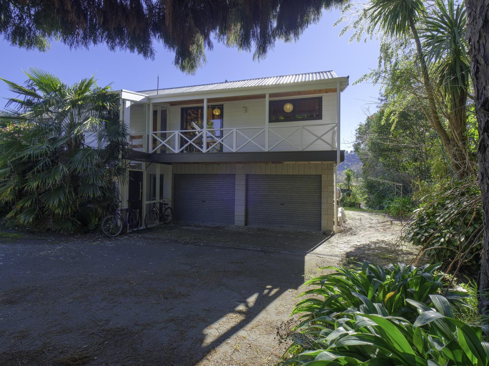 23 Riverbank Road, Okoia