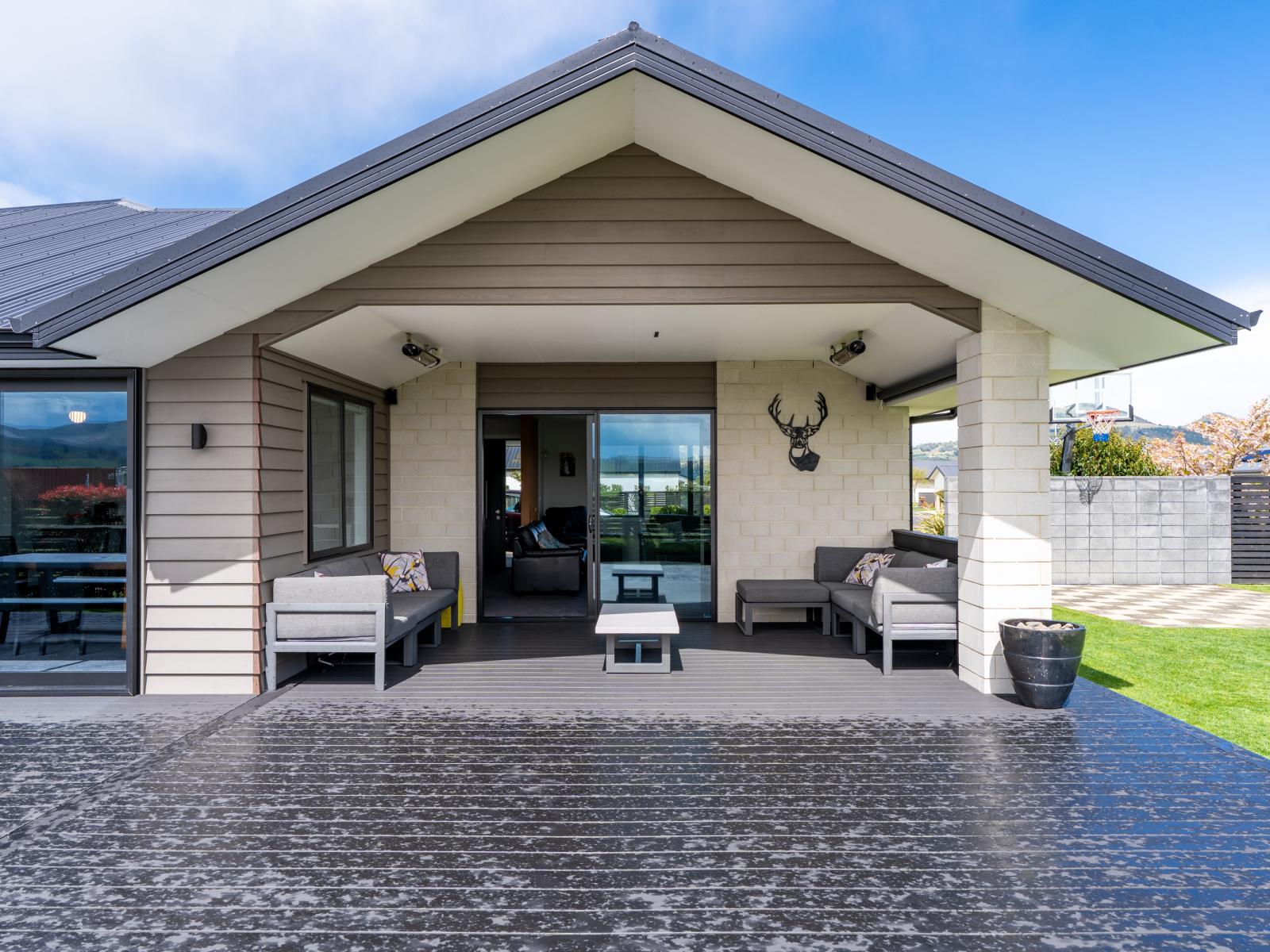 8 Marjorie Lane, Mosgiel