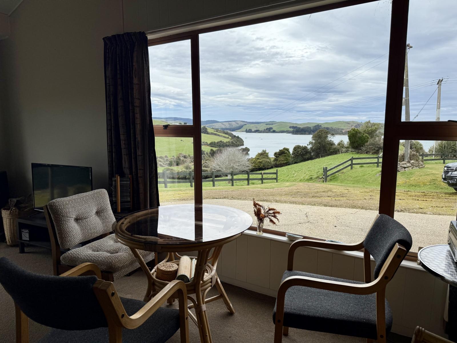 112 Waikawa Curio Bay Road, Waikawa