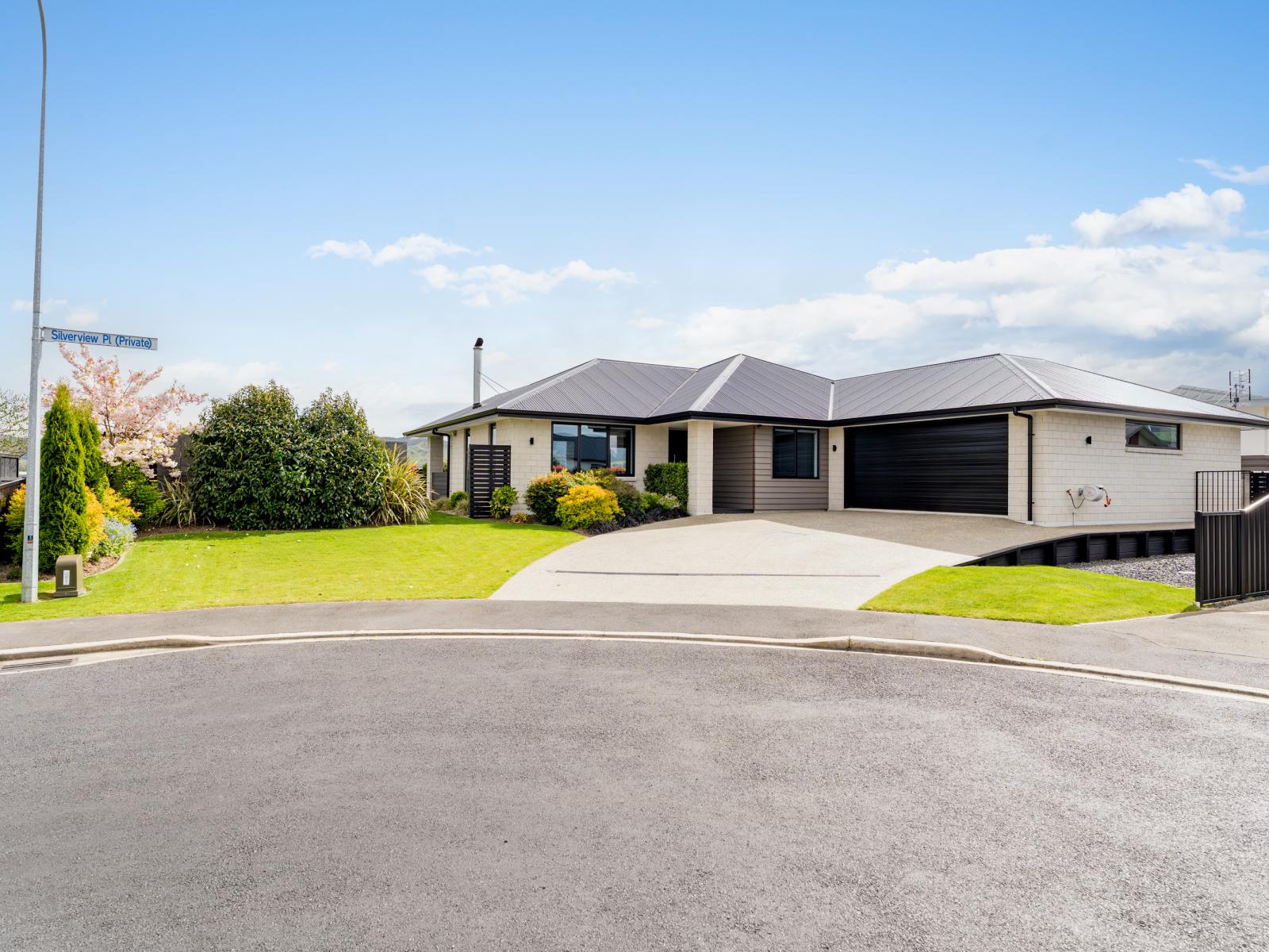 8 Marjorie Lane, Mosgiel