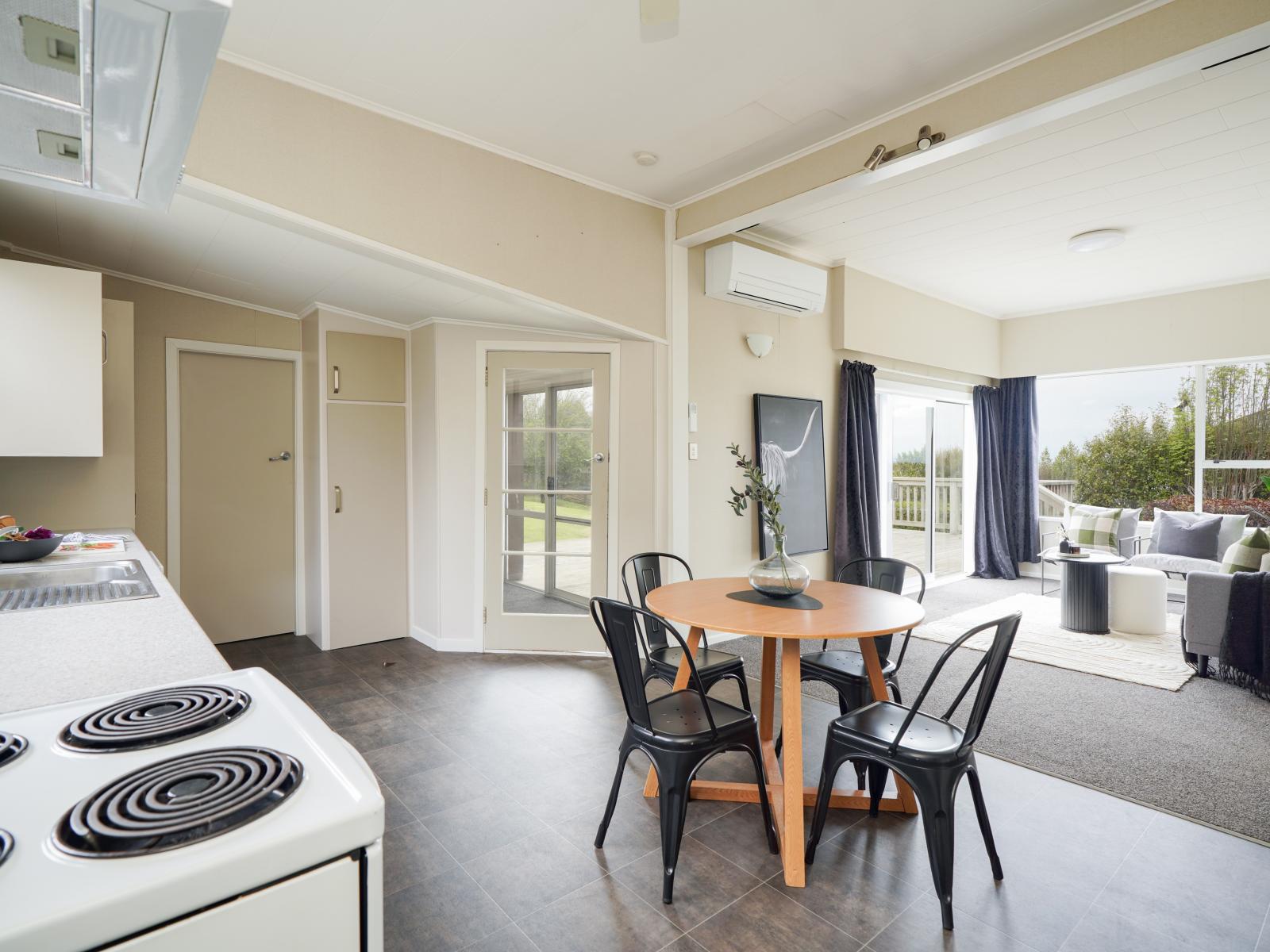 8 Osborne Street, Riverton
