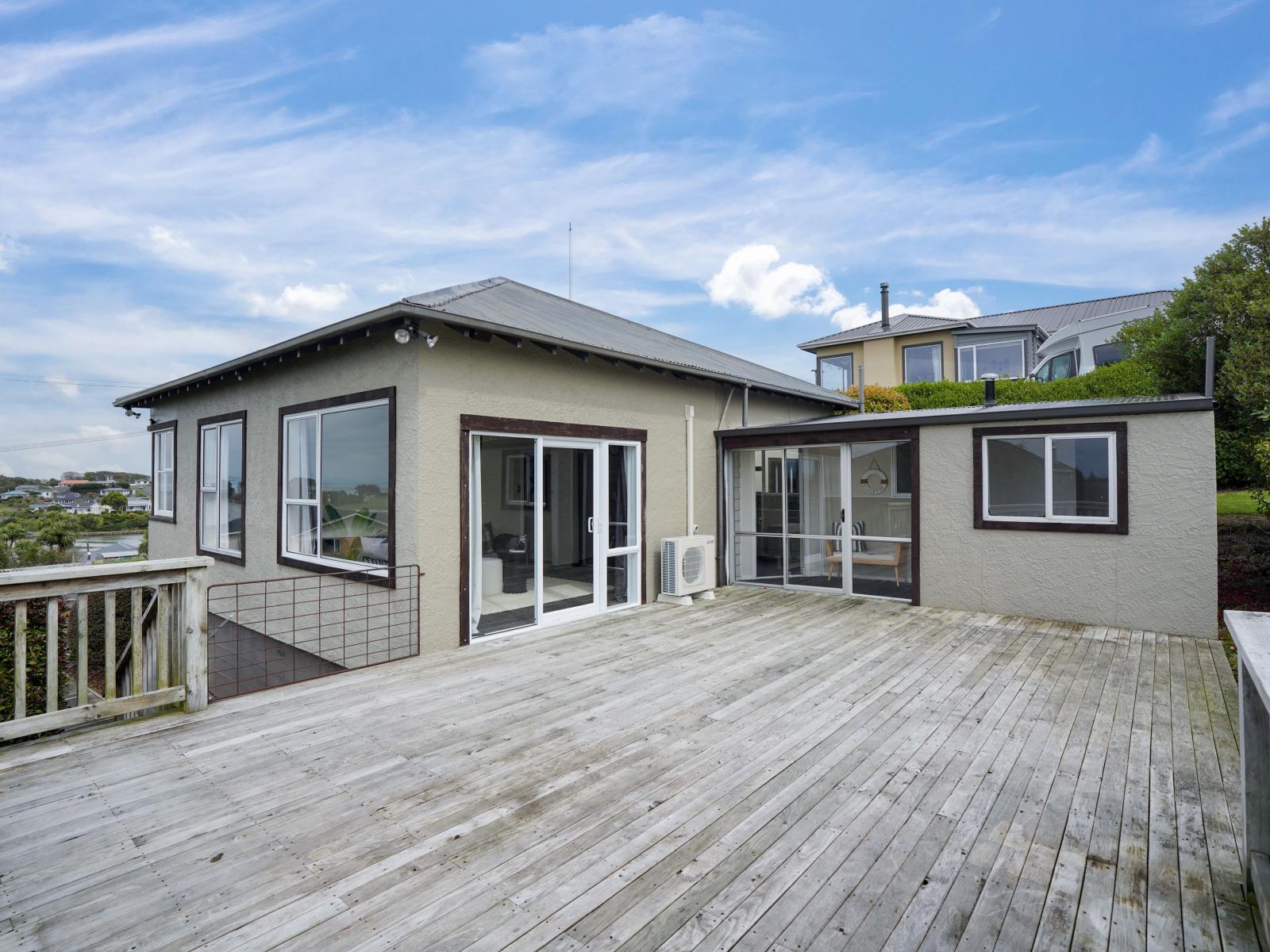 8 Osborne Street, Riverton