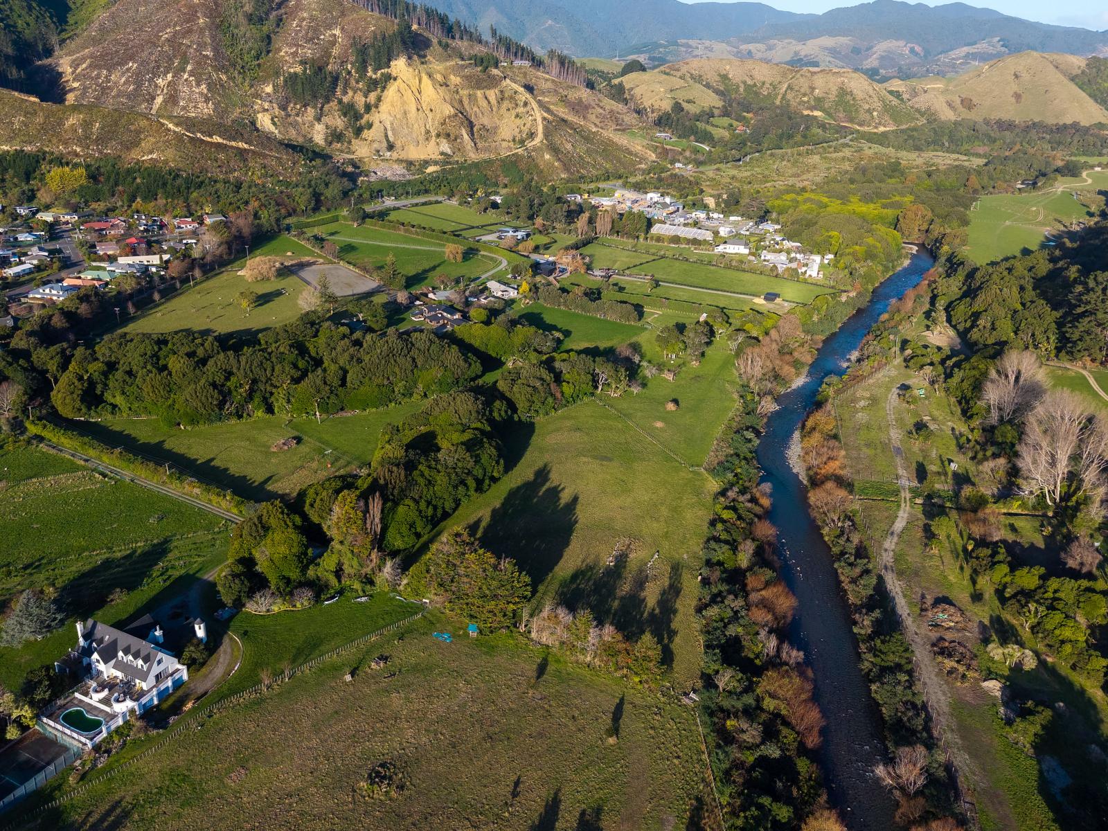 4 Reikorangi Road, Waikanae